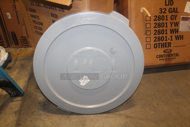 NEW! 12 Gray Continental 32 Gallon Trash Can Lids. 12X Your Bid!  - Image 1 of 3