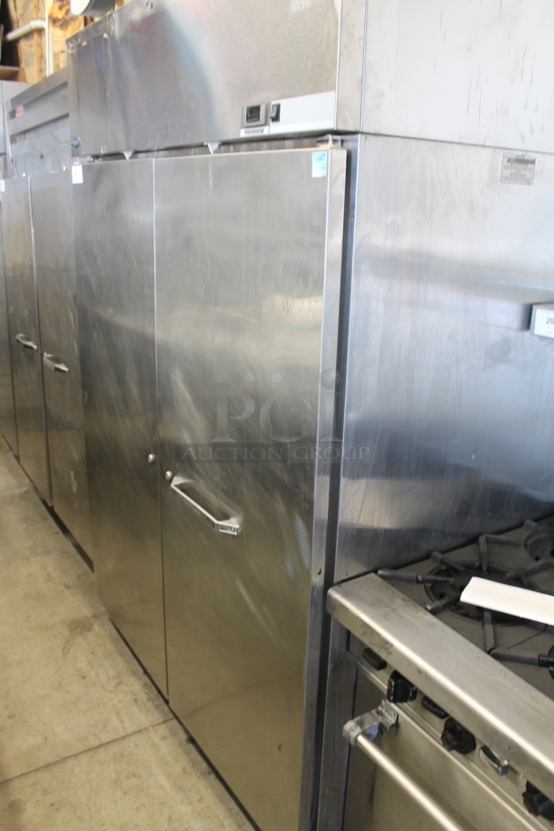 Norlake Stainless Steel Commercial 2 Door Reach In Cooler w/ Poly Coated Racks. Tested and Working! - Image 3 of 6