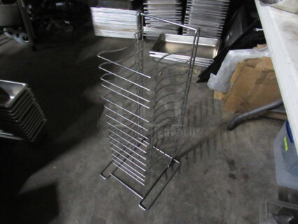 One Pizza Pan Rack.