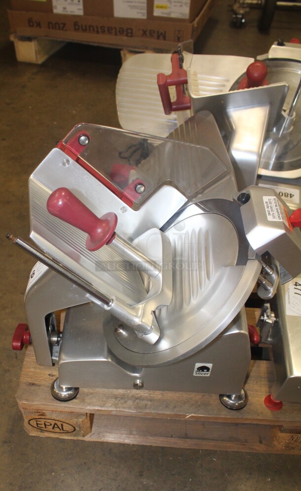 WOW! Omas Model GL 30F/N Commercial Countertop Meat/Cheese Deli Slicer. 25x18.5x17. 115V/60 Hz. Needs Repair.  - Image 2 of 4