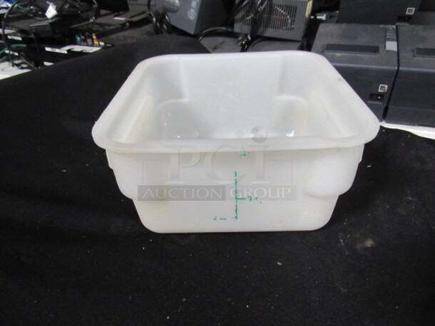 2 Quart Food Storage Container. 3XBID - Image 1 of 1