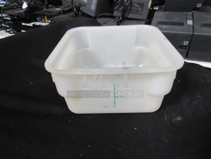 2 Quart Food Storage Container. 2XBID