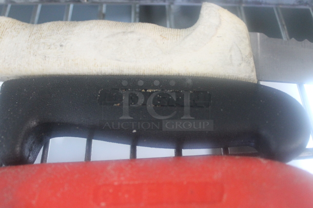 50 SHARPENED Stainless Steel Serrated Knives. 50 Times Your Bid! - Image 4 of 7