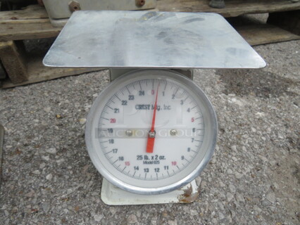 One Crest 25lbX2oz Scale. Model# 625.
