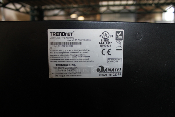 5 Units; 4 TrendNet TPE-102QWS Web Smart Switch and 1 Arakins. 5 Times Your Bid! - Image 4 of 5