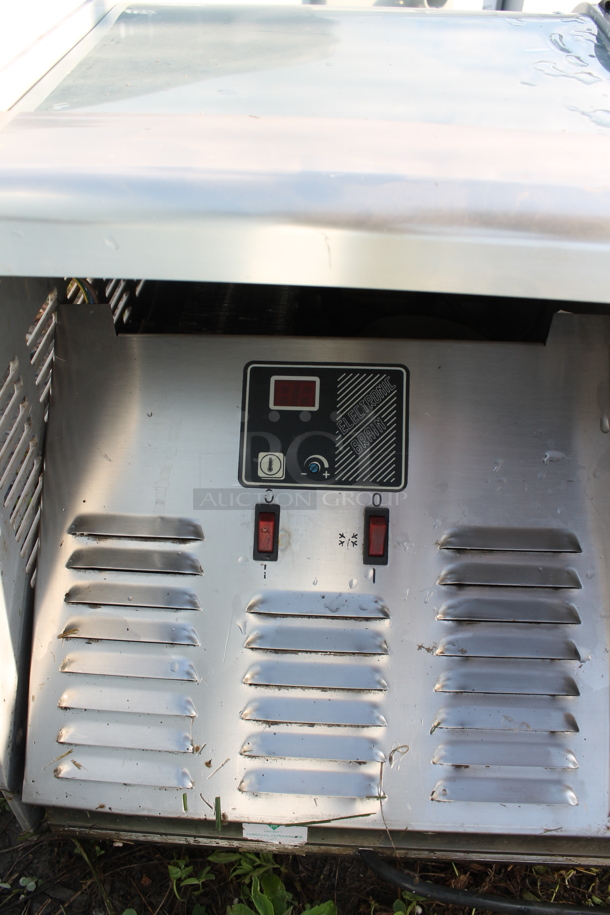 Stainless Steel Commercial Countertop Sushi Display Case Merchandiser. Tested and Does Not Power On - Image 3 of 3