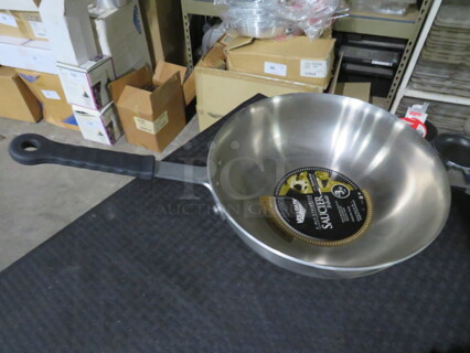 One NEW Vollrath 3 Quart Saucier Pan With Gator Grip Handle. #77792
