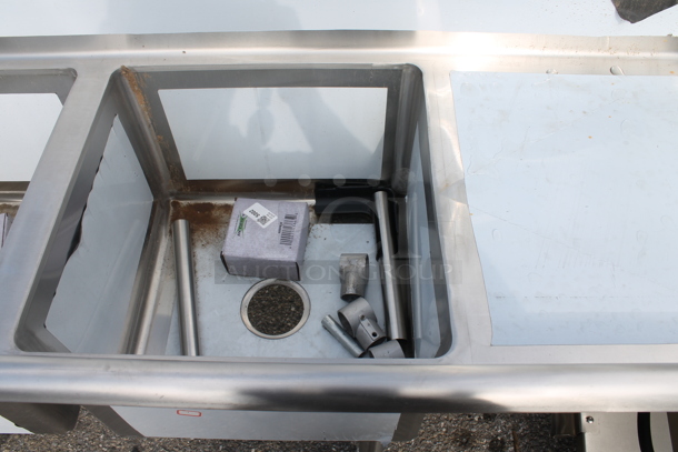BRAND NEW SCRATCH AND DENT! Regency 600S317117218 Stainless Steel Commercial 3 Bay Sink w/ Dual Drain Boards. - Image 3 of 3