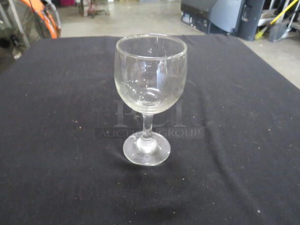 Stem Wine Glass. 12XBID.
