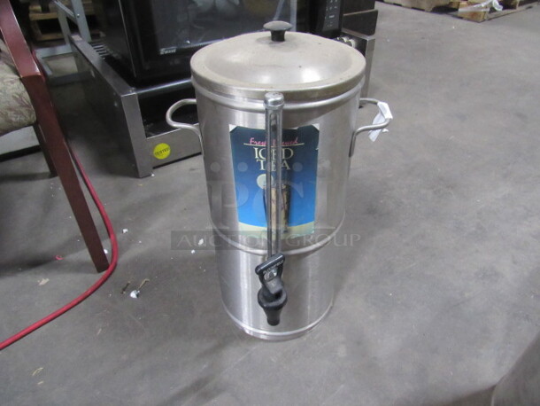 One SS Bunn Tea Satellite With Lid And Spigot.