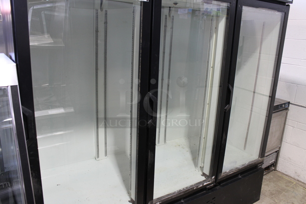 Carrier MC2000H Metal Commercial 3 Door Reach In Cooler Merchandiser. 115 Volts, 1 Phase. Tested and Powers On But Does Not Get Cold - Image 2 of 6