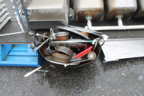 ALL ONE MONEY! Lot of Various Items Including Metal Baking Pans and Utensils