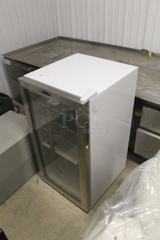 BRAND NEW SCRATCH AND DENT! Whynter BR-128WS Stainless Steel 120 Can Capacity Beverage Cooler With Stainless Steel Shelves And Lock. 115V. Tested And Working!  - Image 3 of 6