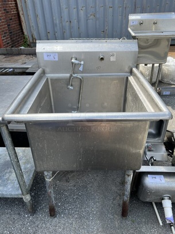Stainless Steel Commercial Single Bay Sink w/ Faucet and Handles. 29x31x45
