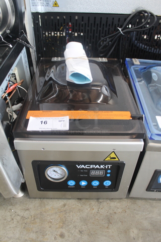 BRAND NEW SCRATCH AND DENT! VacPak-It 186VMC10OP Stainless Steel Commercial Countertop Vacuum Sealer. 110-120 Volts, 1 Phase. Tested and Working!