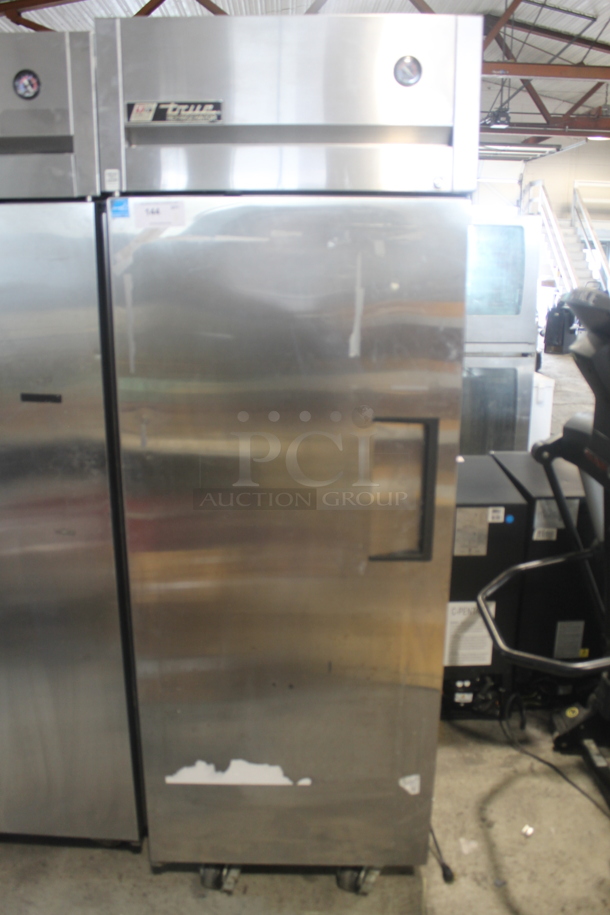 2015 True TG1R-1S Commercial Stainless Steel Single Door Reach In Cooler With Polycoated Shelves. 115V, 1 Phase. Tested and Powers On But Does Not Get Cold - Image 1 of 5