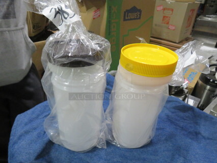 NEW Store And Pour. 2XBID