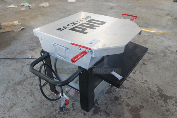 BRAND NEW SCRATCH AND DENT! 2022 Backyard Pro 554BPCF90QT Metal Commercial Propane Gas Powered 90 Quart Cajun Seafood Boiler on Commercial Casters. 135,000 BTU. Tested and Working! - Image 2 of 10