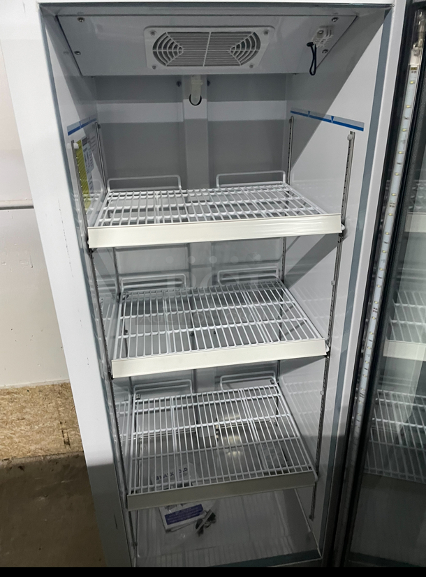 Maxx Cold Xseries Refrigerated Merchandiser Brand New in Box - Image 2 of 5