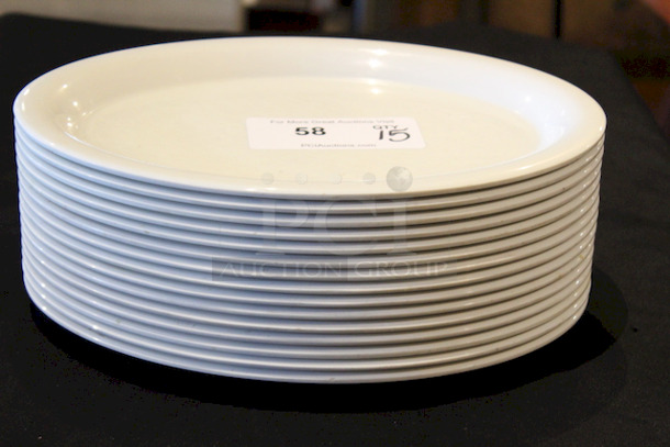 Carlisle Durus N40380 Melamine Oval Platter Tray 13.5 x 10.5 - White Color
15x Your Bid
 - Image 2 of 3