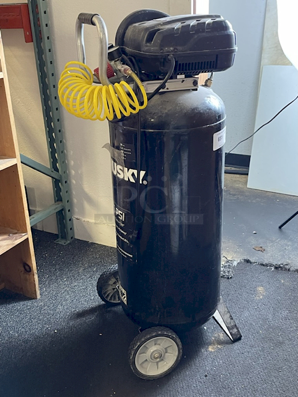 OUTSTANDING! Husky 20 Gal. 175 PSI Portable Electric Air Compressor. 120V/15.0A/60H2/1PH - Image 6 of 10