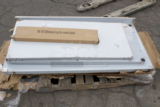 BRAND NEW SCRATCH & DENT! Steelton 30" x 60" 16 Gauge Type 430 Stainless Steel Enclosed Base Sliding Door Table with 4" Backsplash - Image 7 of 7