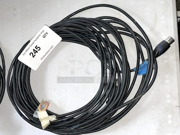 Monster Cable Monster Standard 100 Instrument Cable (1/4" Straight Plugs) - Image 1 of 2
