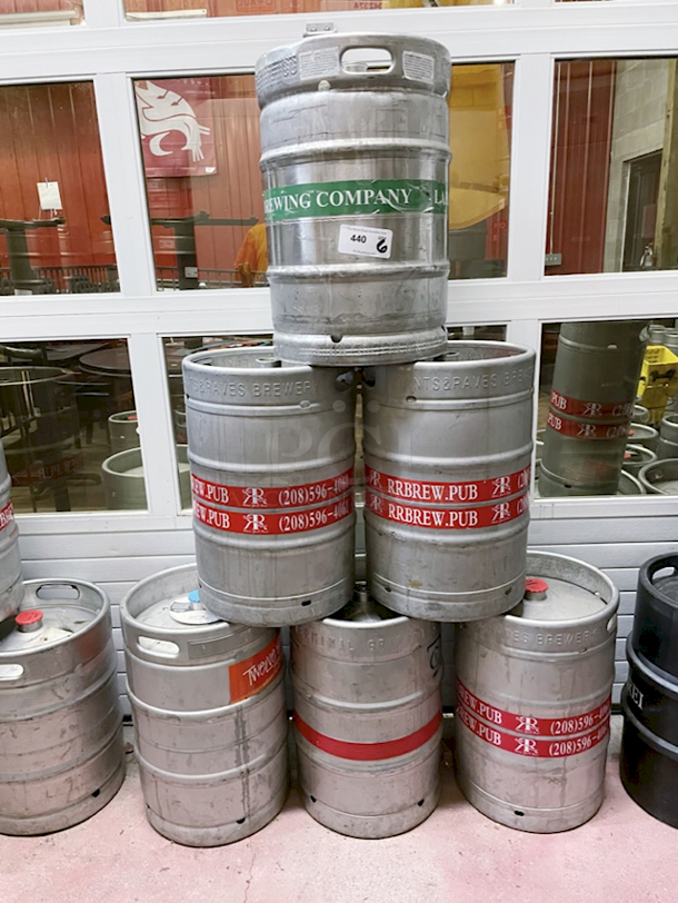 ?1/2 Barrels!? 15.5gal Stainless Steel Sanke "D" Kegs With double Handles! 1/2 bbl kegs = 59 liters = 15.5 gallons = 124 pints = 165 x 12oz bottles/cans = 31 growlers 6x Your Bid - Image 1 of 1