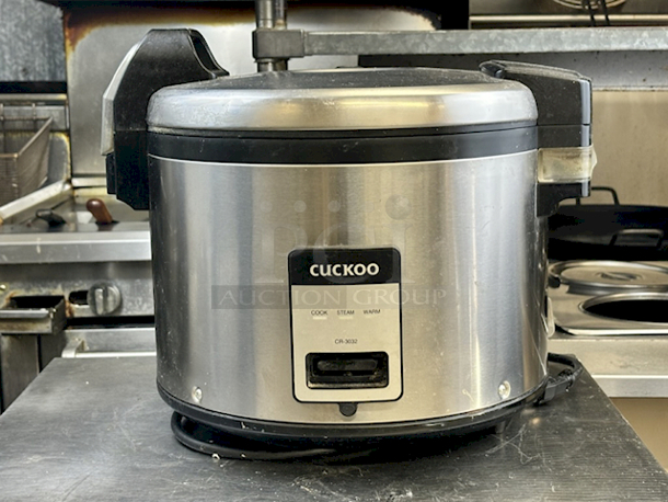 SWEET! 30-Cup CUCKOO CR-3032 Rice Cooker. 120V~/60Hz 1460W AC. Certified Working.  - Image 1 of 4