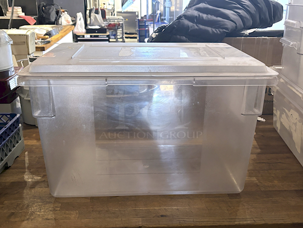 Sysco 18x26x15 21.5 Gallon Clear Ingredient Storage Bin With Lid - Image 6 of 6