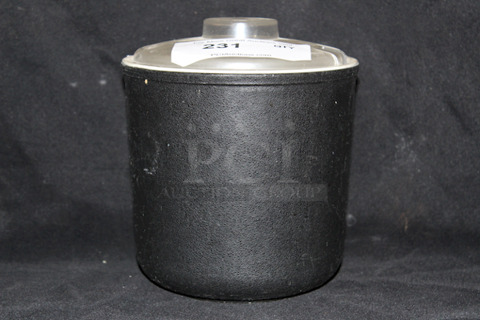 Carlisle CM103003 Black 2 Qt. Coldmaster Cold Crock. 