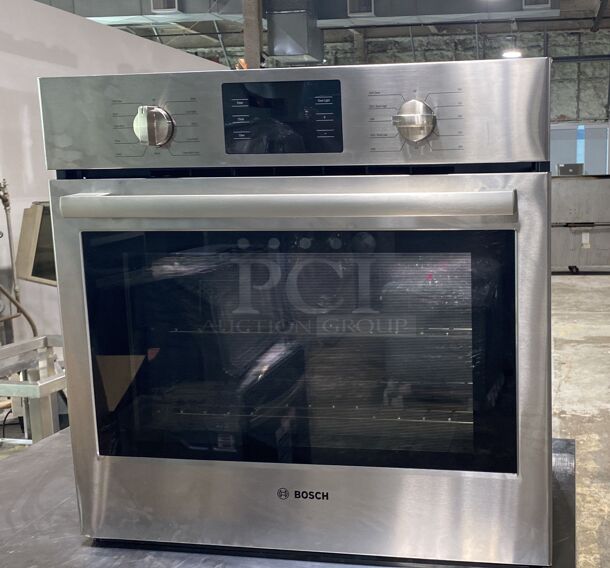 Brand New Scratch & Dent 30 Inch Single Convection Electric Wall Oven with 4.6 cu. ft. Capacity, European Convection, EcoClean, Temperature Conversion, 11 Cooking Modes, and Star-K
 - Image 1 of 5