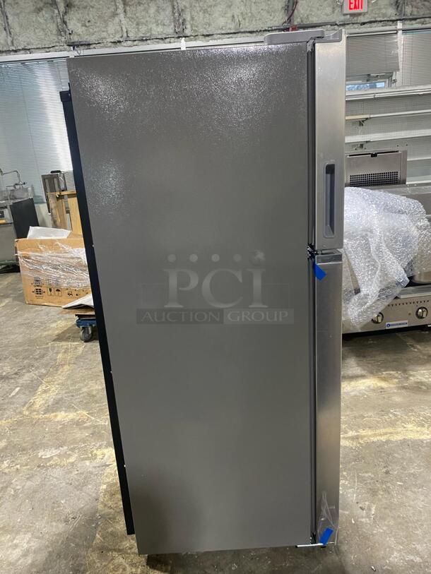 Brand New scratch & Dent Whirlpool Refrigerator/Freezer - Image 2 of 6