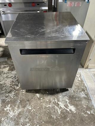 DELFIELD 406P-STAR4 UNDERCOUNTER REFRIGERATOR COOLER WITH REMOVABLE RACK
