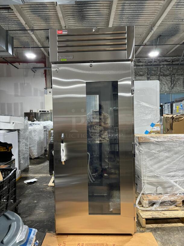 WOW!! Brand New Turbo Air PRO-26R-G-RI-N 34" W One-Section Glass Door Roll-In PRO Series Refrigerator
 - Image 2 of 4