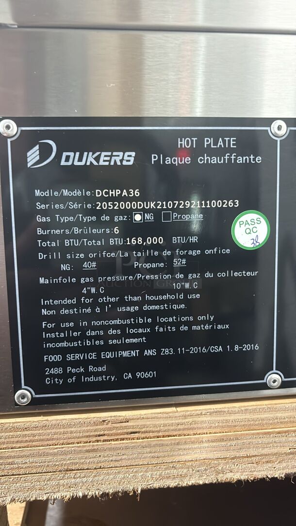 Dukers DCHPA36 36" Countertop Gas Hotplate with (6) Burners, Manual Controls, 168.000 BTU
 - Image 3 of 5