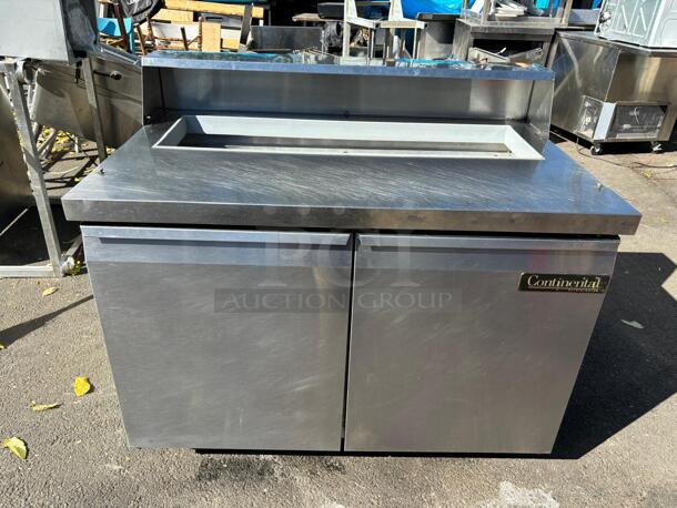 CONTINENTAL REFRIGERATED PREP TABLE USED SALAD COOLER
 - Image 2 of 5
