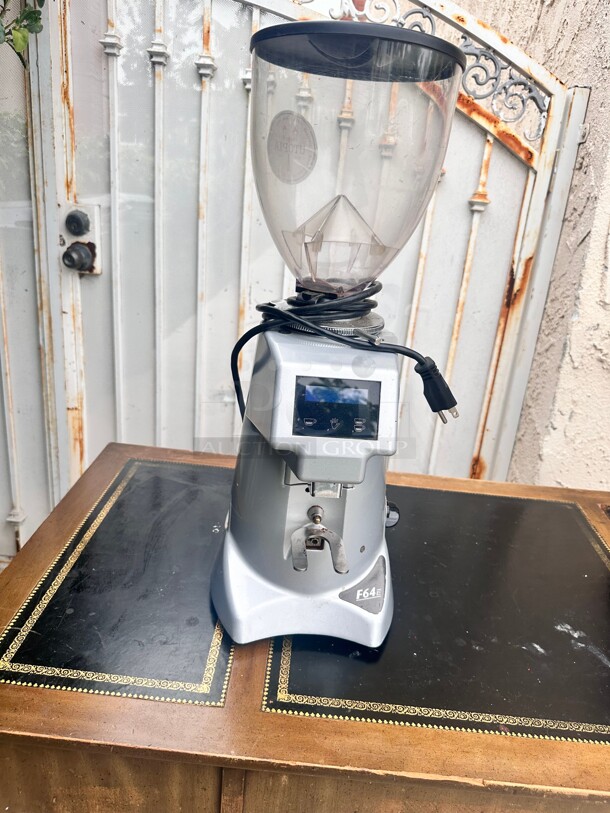 Late Model Fiorenzato F64 Evo Pro Espresso Coffee Grinder 115 Volt Working - Image 8 of 8