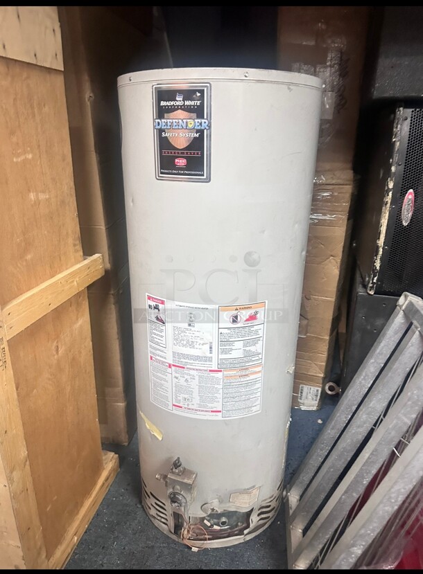 Bradford White 50 Gallon Gas Water Heater 40,000 BTU - Image 5 of 6