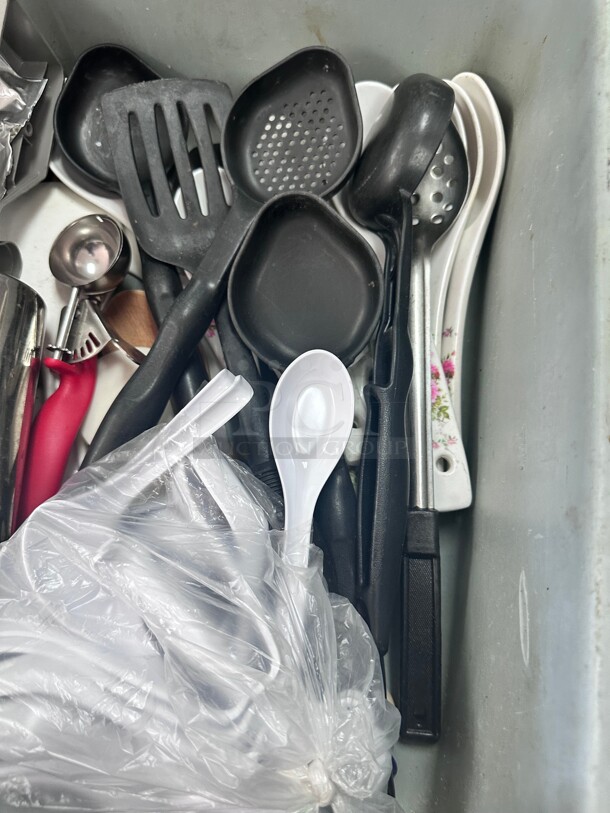 One Lot! Misc Stainless Steel kitchen Ware NSF  - Image 2 of 7