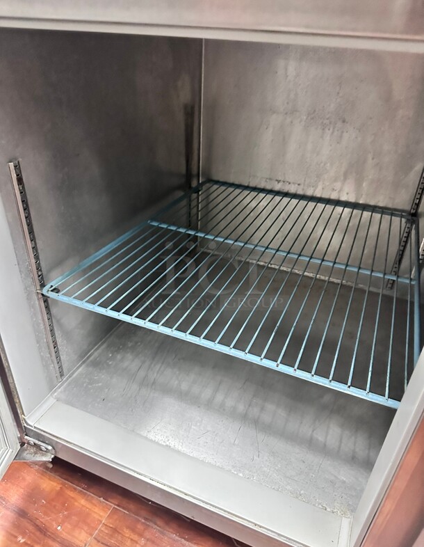 Working Continental CPT92 92 Inch Pizza Prep Table w/ Refrigerated Base, 115v  - Image 7 of 10