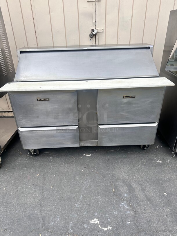 Traulsen UPT6024-DD 60 inch Sandwich/ Salad Prep Table w/ Refrigerated Base, 115v Working - Image 5 of 9