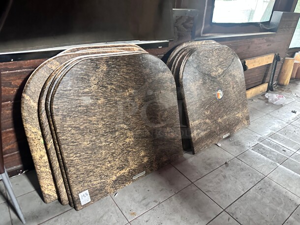Granit Table 40 inch X 38 inch  - Image 5 of 7