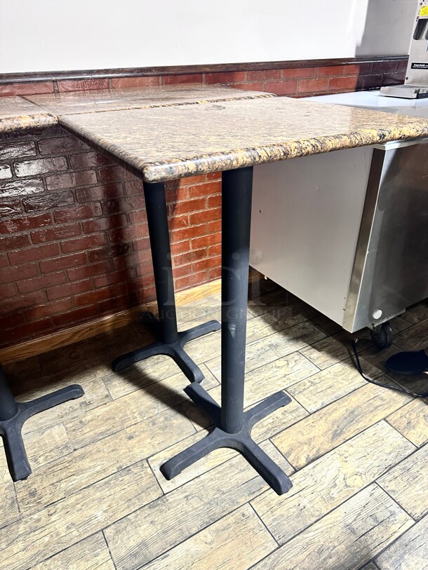 Commercial Granit Table 30x30 With Base - Image 4 of 9