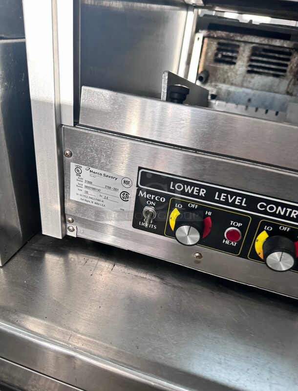 New Merco Savory 2TSW-2624 38 Inch Pass Through Countertop Warmer Merchandiser 120 Volt Tested and Working - Image 3 of 6