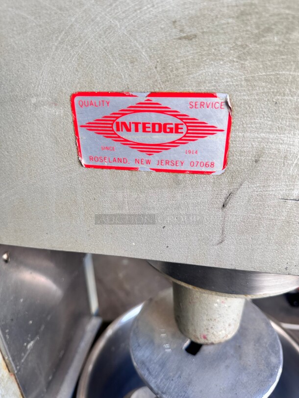 Intedge Commercial Heavy Duty 30 Qt Dough Mixer 115 Volt Tested and Working - Image 4 of 8