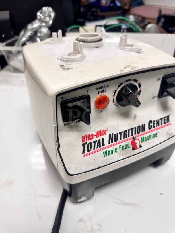 Vitamix Vita-Mix Super 5000 Nutrition Center Blender Motor Base Only VM0103 115 Volt Tested and Working - Image 3 of 6
