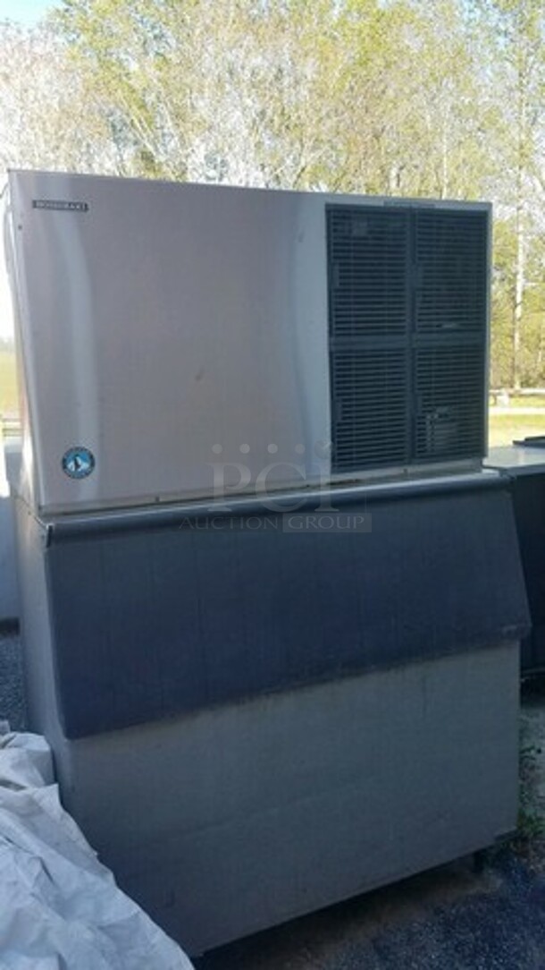 Hoshizaki Ice machine w/ Bin! - Image 1 of 2
