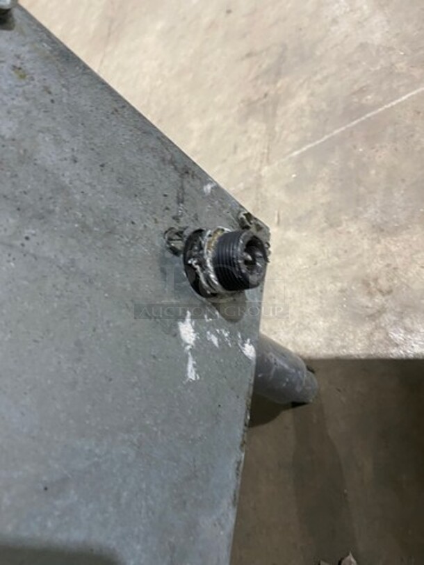 Pitco Frialator Commercial Natural Gas Powered Deep Fat Fryer! All Stainless Steel! On Legs! - Image 7 of 7