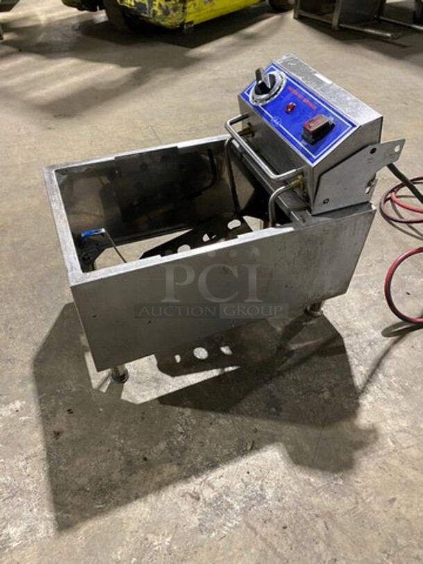 Globe Countertop Electric Powered Deep Fat Fryer! With Backsplash! All Stainless Steel! On Legs! Model: PF10E 120V - Image 2 of 8